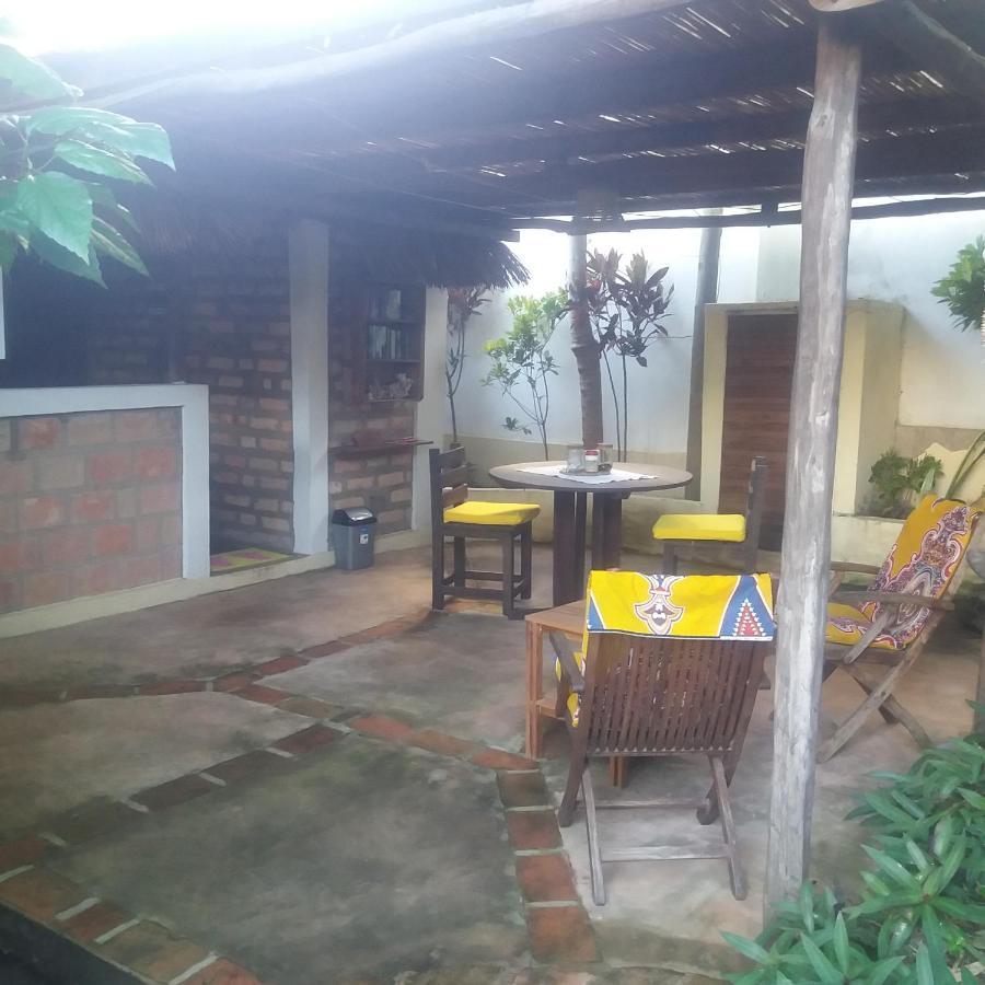 Отель Casa Camaleao Gekko Cottadge Tofo Экстерьер фото